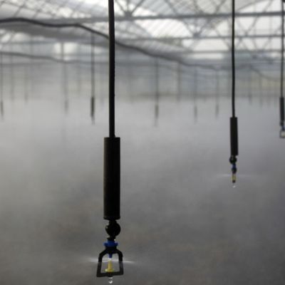 Κηπουρική άρδευση Ατμοποιητικό ακροφύσιο με ψεκαστήρα ελέγχου πίεσης νερού