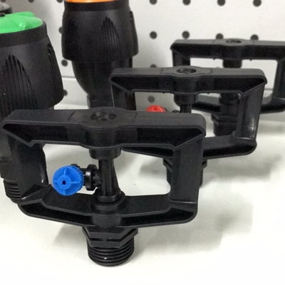 Ανακαινίστε την αυλή σας με το Quick Connect Garden and Park Sprinkler